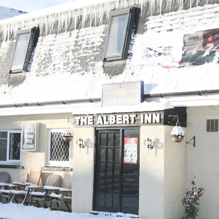 The Albert Inn Нерн Екстер'єр фото